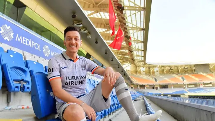 Musut Özil'e Rezerv Lig şoku! 7 gol yediler