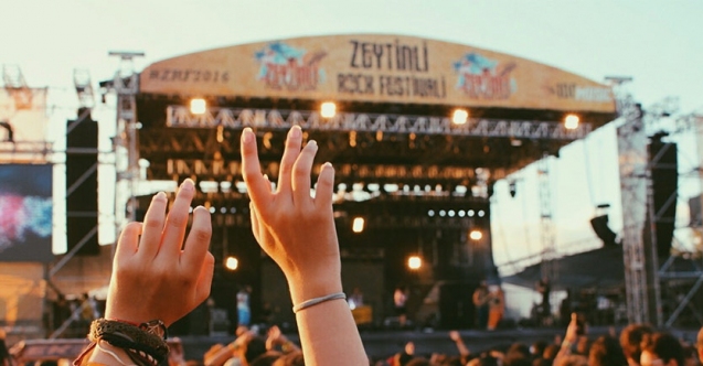 CHP'den Zeytinli Rock Festivali yasağına tepki: "En büyük festivali sizden kurtulduğumuz gün yapacağız"