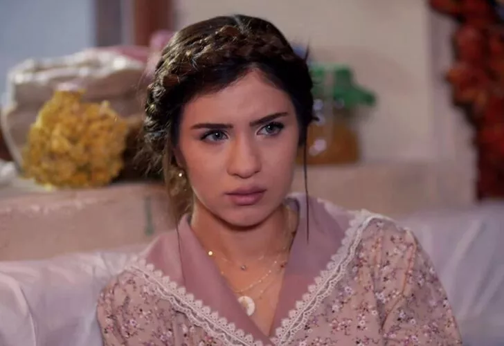 Feride Hilal Akın estetikle öyle değişti ki görenler şoke oldu