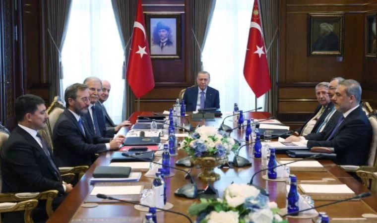 YİK toplantısının ardından dikkat çeken seçim açıklaması! Fahrettin Altun: "Provokasyon ve iftiralar artabilir"