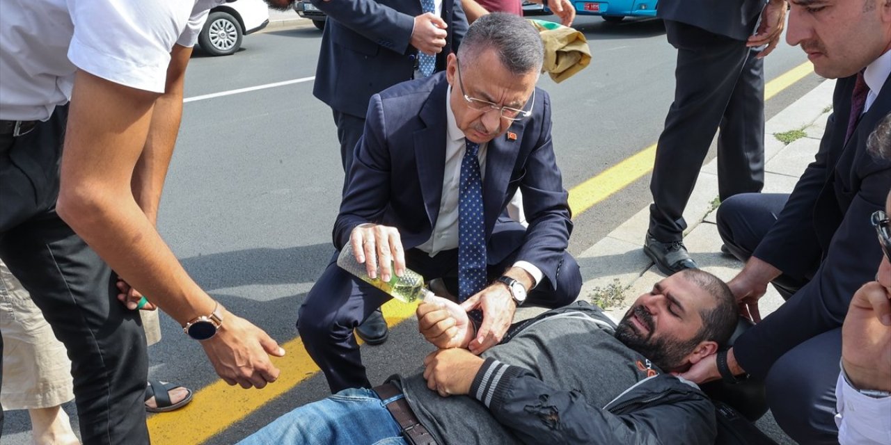 Fuat Oktay'dan "ilk yardım" dersi! Kaza yapan sürücüye kolonya ile müdahale etti