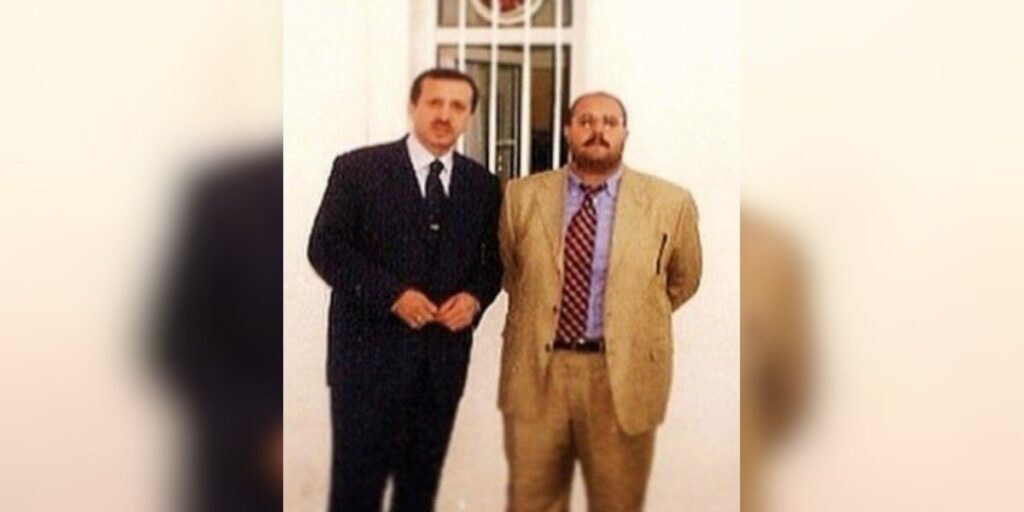 Sedat Peker'in gündeme getirdiği Hasan Yeşildağ kimdir? Hasan Yeşildağ ne iş yapıyor? Hasan Yeşildağ'ın Erdoğan ile bağlantısı ne?