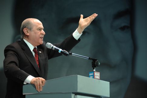 Bahçeli'nin o sözleri yeniden gündem oldu: "Sandıktan çıkan AKP'yi sandığın içine gömün"