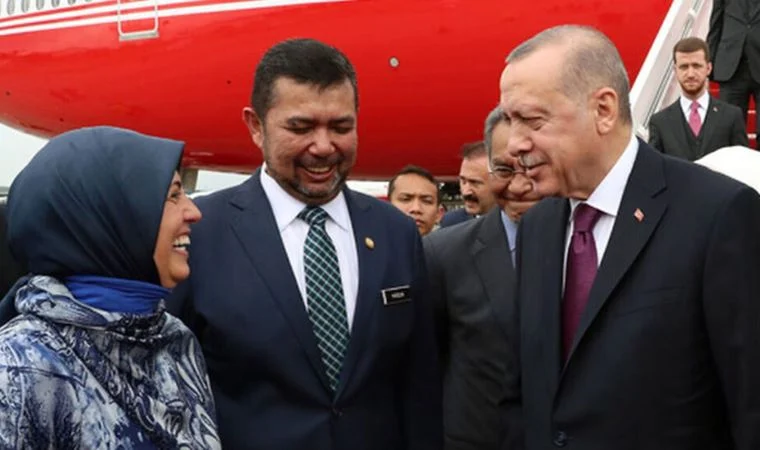 Erdoğan'ın Merve Kavakcı'ya kıyakları bitmiyor! Gece yarısı kararnameleri devam ediyor