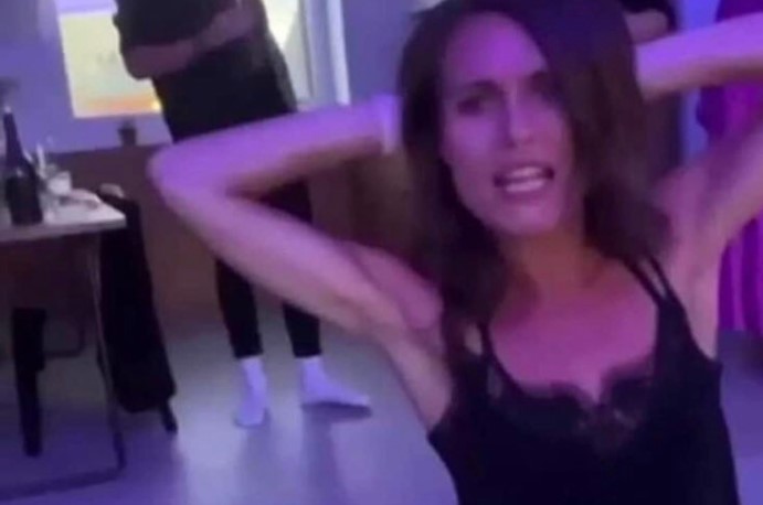 Finlandiya Başbakanı Sanna Marin'den after party!