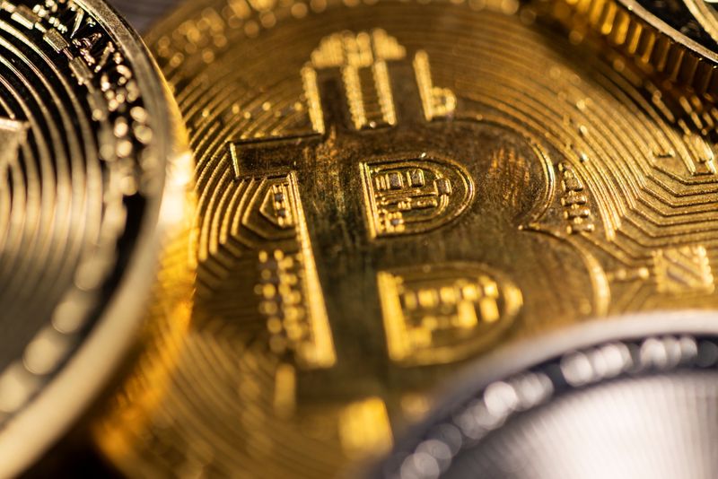 Bitcoin çöküşünü önceden bildiler! Yeni felaket için tarih verdi... Bitcoin 10 bin dolar!