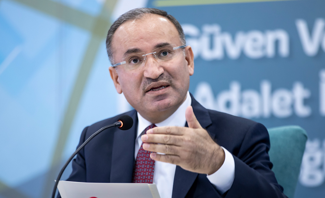 Bozdağ 6'lı masayı hedef aldı: Çapsızlarla bu milletin alacağı yol yoktur