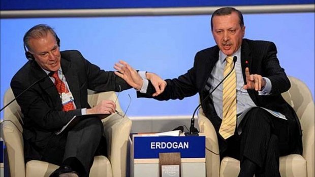 Erbakan'dan İsrail'le el sıkışan Erdoğan'a: One Minute