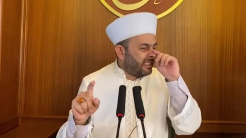 Diyanet'in paralı memuru Halil Konakçı Türk Sanat Müziği ve Cem Yılmaz'a saldırdı
