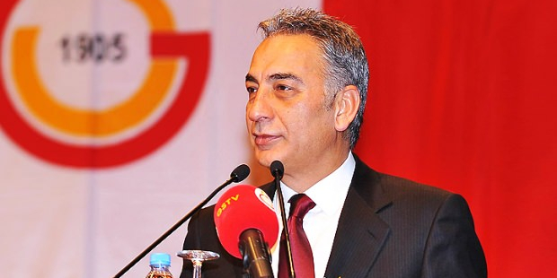 Evinden zorla çıkartılan mahalleli Adnan Polat'ın evini bastı