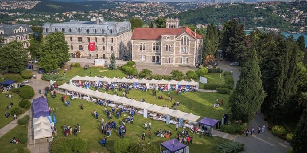 Boğaziçi Üniversitesi'ndeki tesise alkol mührü!