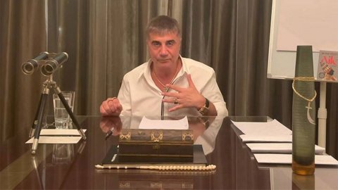 Sedat Peker'den yeni paylaşım: AKP'li Zehra Taşkesenlioğlu'nun kocasına bıçakla saldırdığı görüntüleri yayınladı