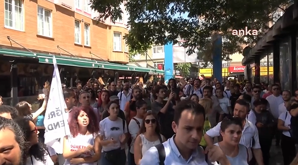 Polis, öğretmenlere biber gazıyla müdahale etti! 9 öğretmen gözaltına alındı