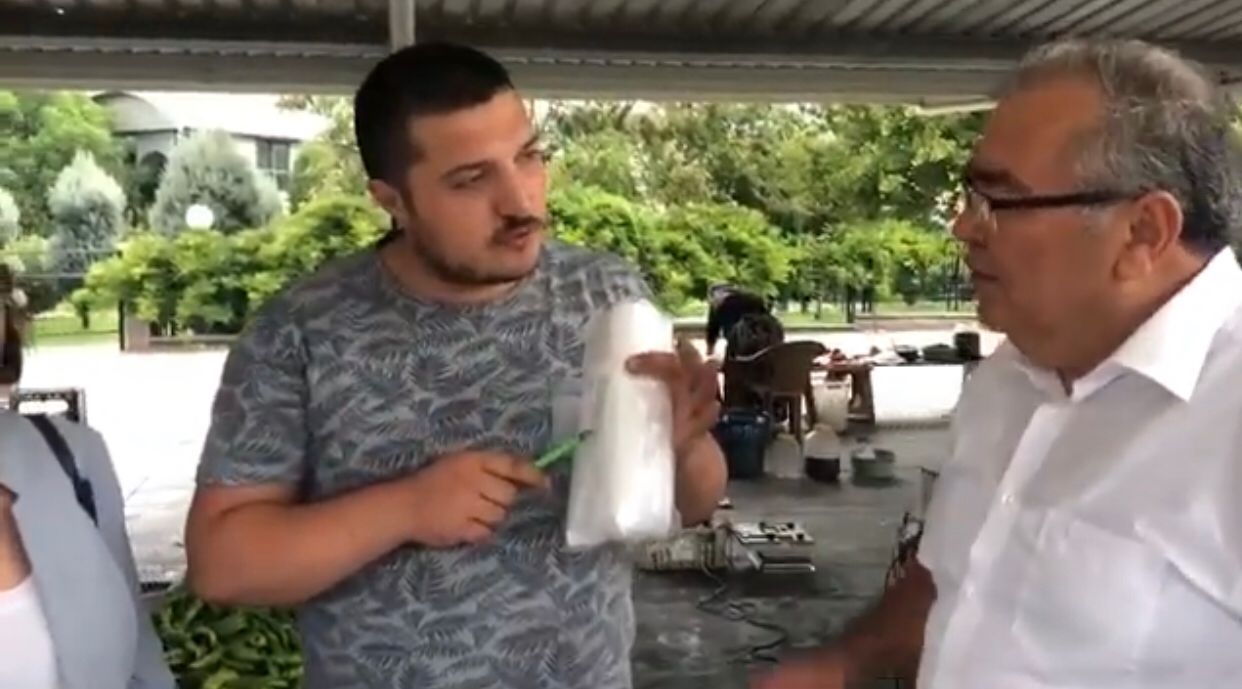 Esnaf tehlikeye dikkat çekti: Ucuz diye kullanılan renkli kağıtlar yüzde yüz kanserojen!