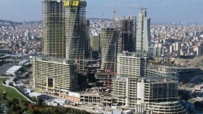 Finans Merkezi'nde çalışan inşaat işçisi intihar etti