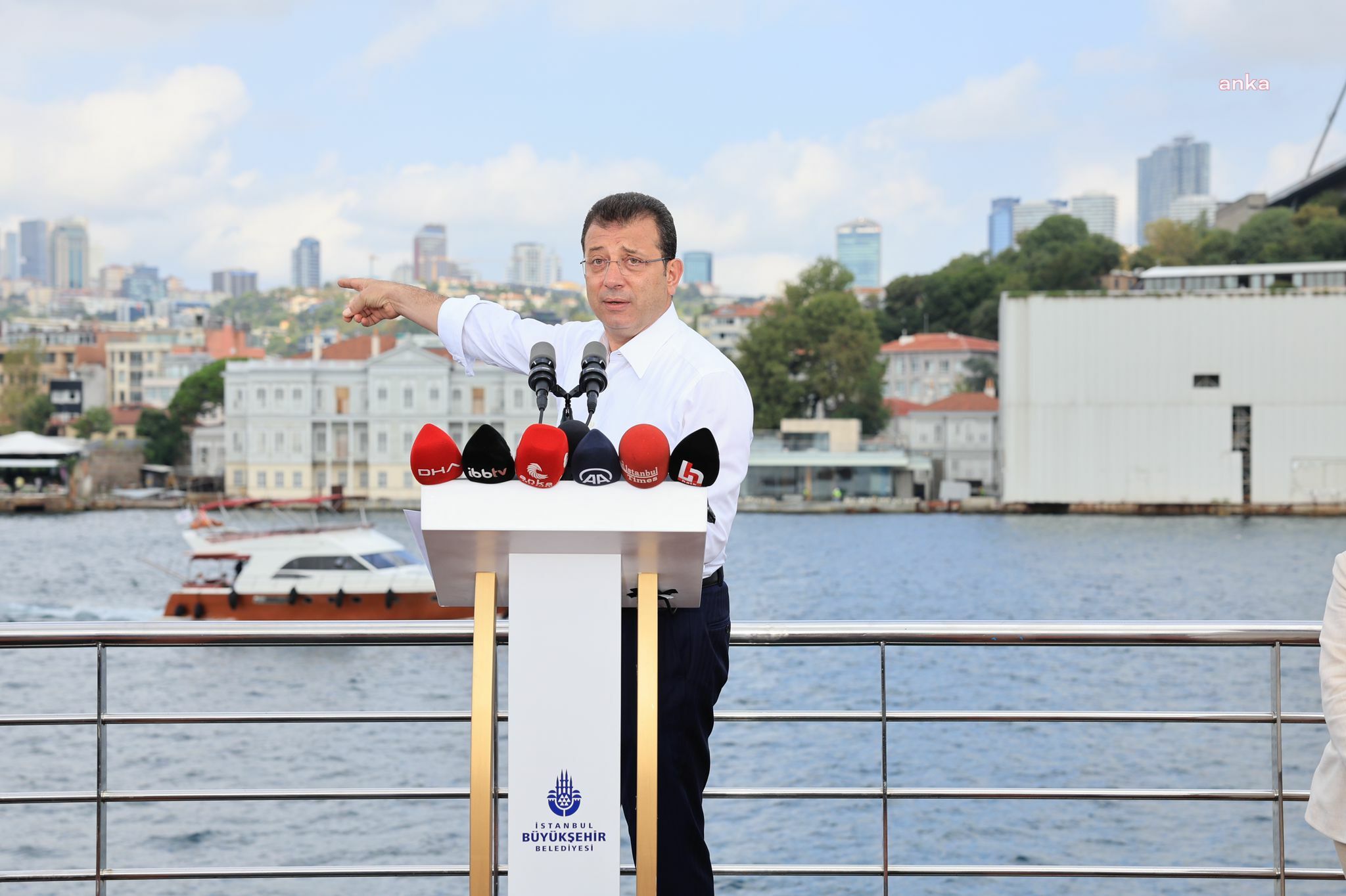 Ekrem İmamoğlu: "İBB’nin en değerli gayrimenkullerine el konulmak isteniyor"