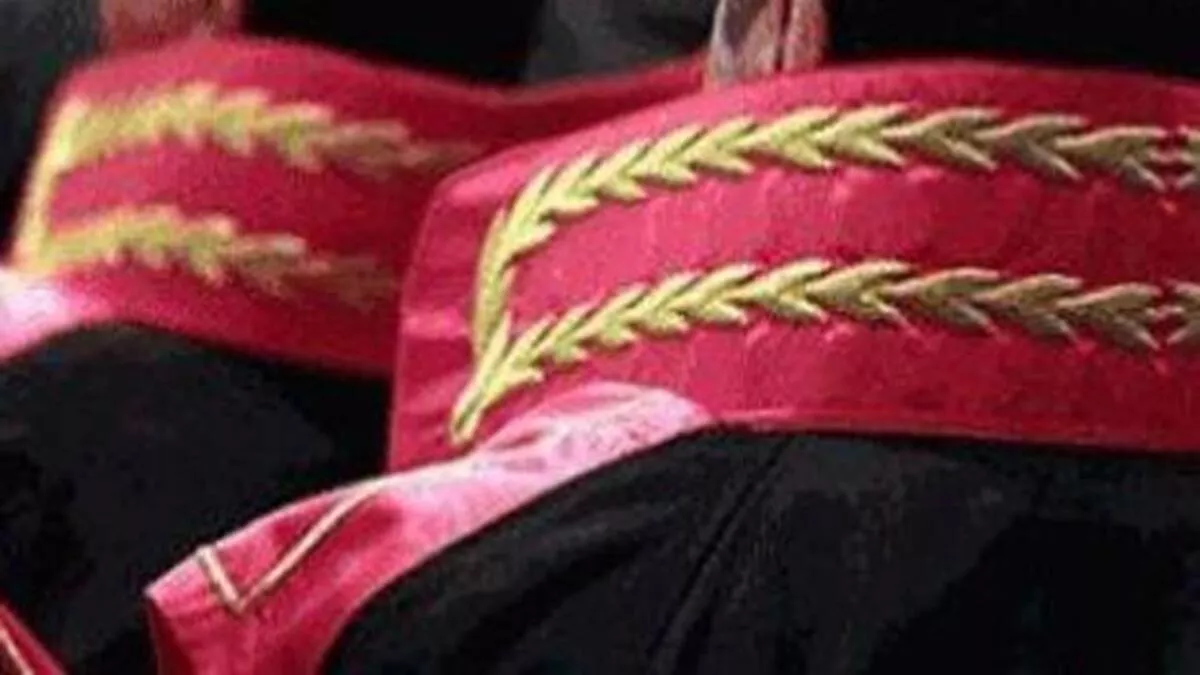 Savcıyı mesajları ele verdi! Cinsel ilişki karşılığı kadınların dosyalarını kapatmış