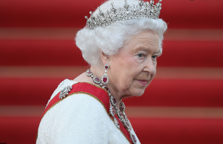 İngiltere Kraliçesi Elizabeth kimdir? Kaç savaş ve kaç lider gördü?