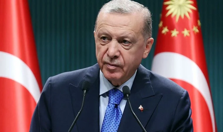 Erdoğan'ın adaylık krizi: "Erdoğan zamanında yapılacak seçimde 3. kez aday olamayacak"