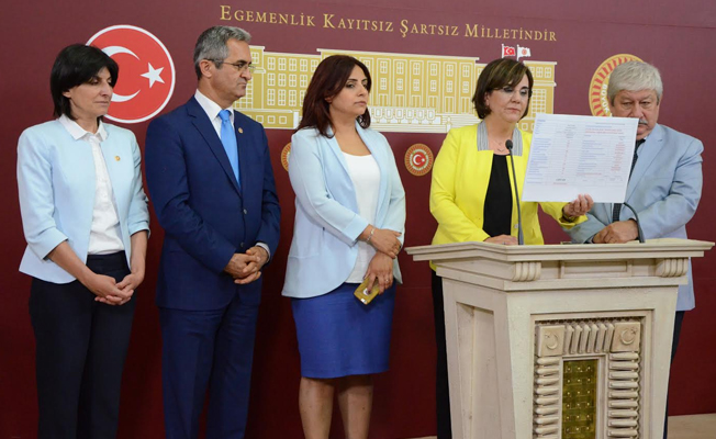 Milli Eğitim Bakanı sınıfta kaldı
