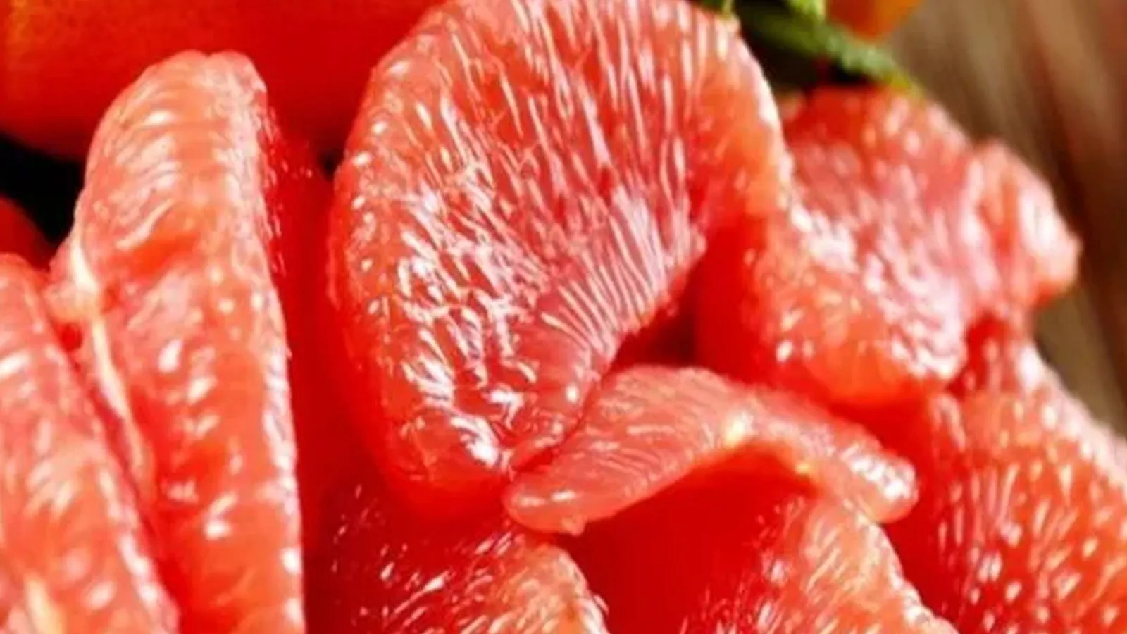 Her gün bu meyveyi yediği için az daha bacağından oluyordu!