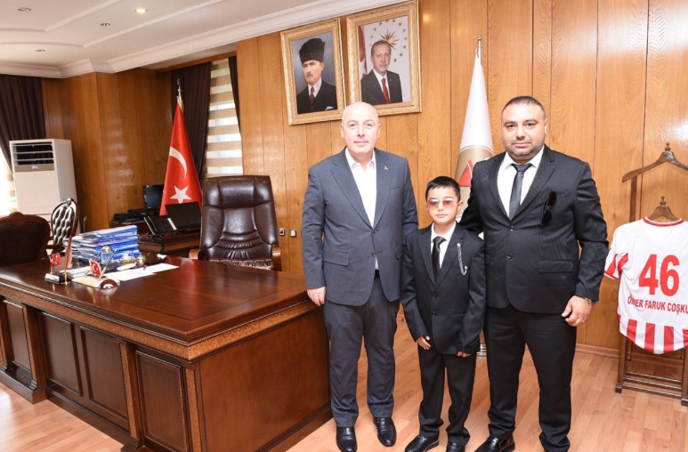 Alaattin Çakıcı'nın danışmanından vali ziyareti! Oğlu Cippo'yla beraber gitti...