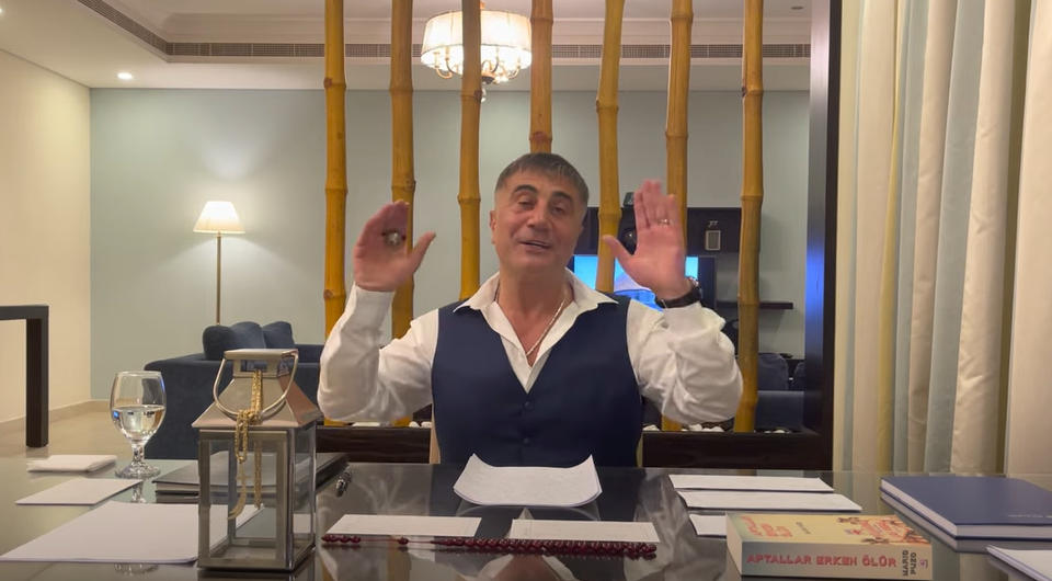 Sedat Peker cephesi: Göklerden gelen bir karar var! "Seçime 2 ay kala rezil olup, sonunuzu göreceksiniz"
