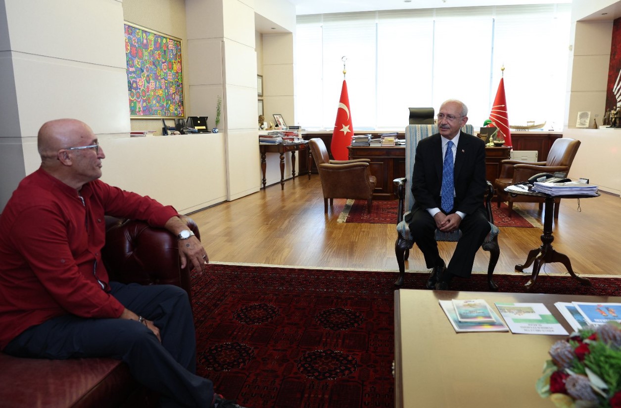 Kılıçdaroğlu, Musa Anter'in oğluyla görüştü... Bir ülke nasıl ve ne zaman demokratik olur?