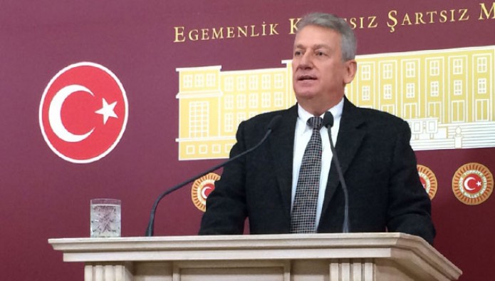 CHP'nin acı günü! Haluk Pekşen hayatını kaybetti