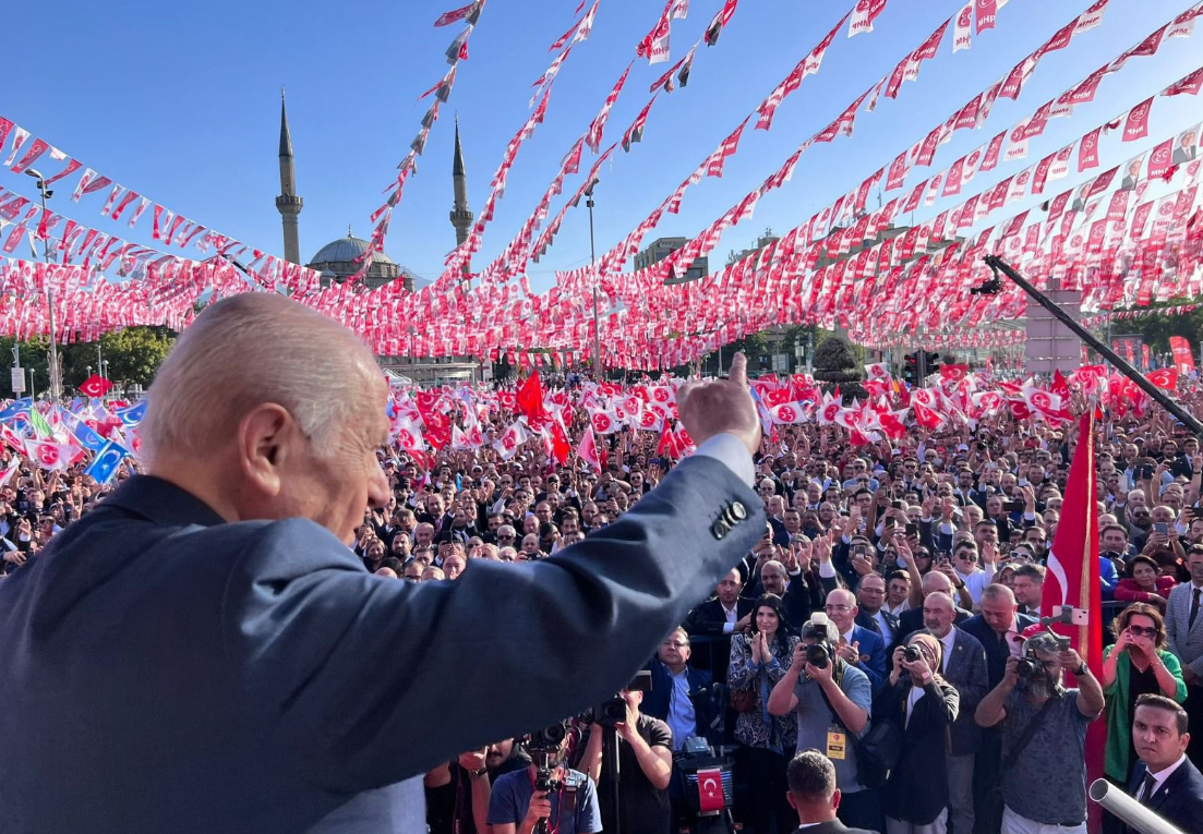 Devlet Bahçeli, Erdoğan'a destek mitinginde Vahdettin'i savundu!