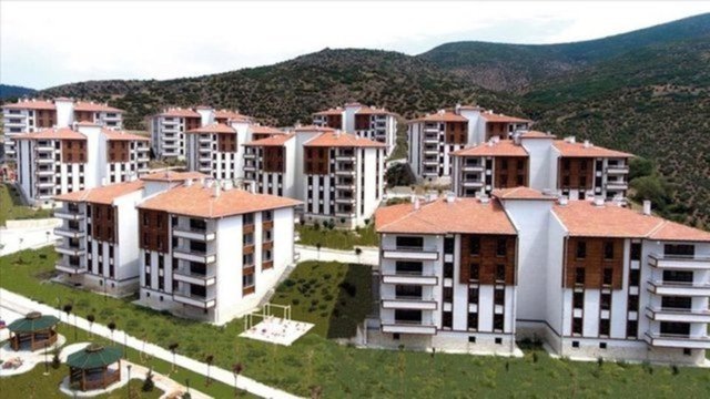 Merakla bekleniyordu! TOKİ'nin sosyal konutlar için temel atacağı tarih belli oldu