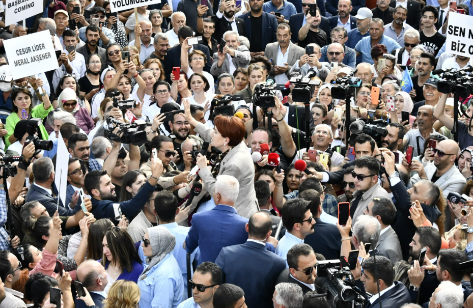 Akşener, Ankara'dan seslendi: "Bizi Kürtlere düşman edemeyecekler"