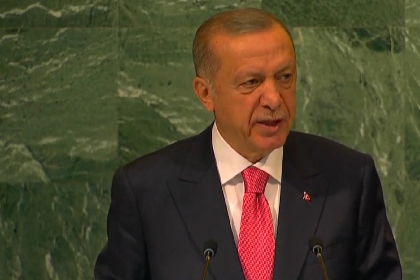 Erdoğan, BM Genel Kurulu'nda konuştu: "Yunanistan, Ege'yi mülteci mezarlığına çevirmektedir"