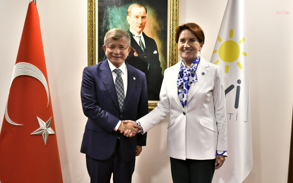 Davutoğlu'ndan Akşener'e ziyaret
