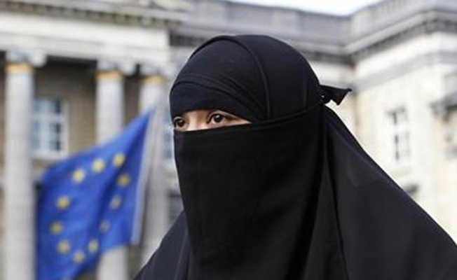 Avrupa'da bir ülke daha 'peçe'yi yasakladı