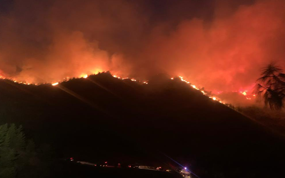 Marmaris yanıyor! Askerli lojmanlar tahliye ediliyor
