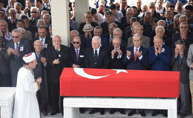 92 yaşında vefat eden profesöre büyük saygısızlık