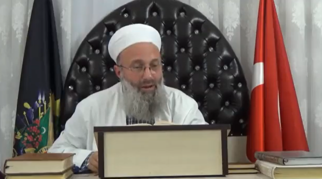 İmam kadınları hedef aldı: "Hanımın ne işi var üniversitede"