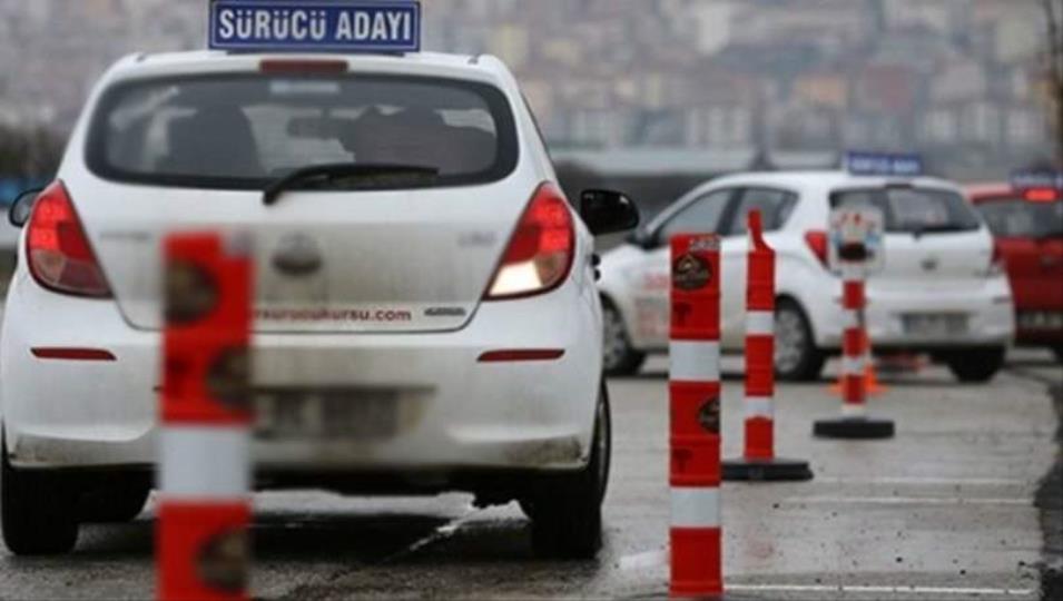 Ehliyet ücretlerine dev zam!