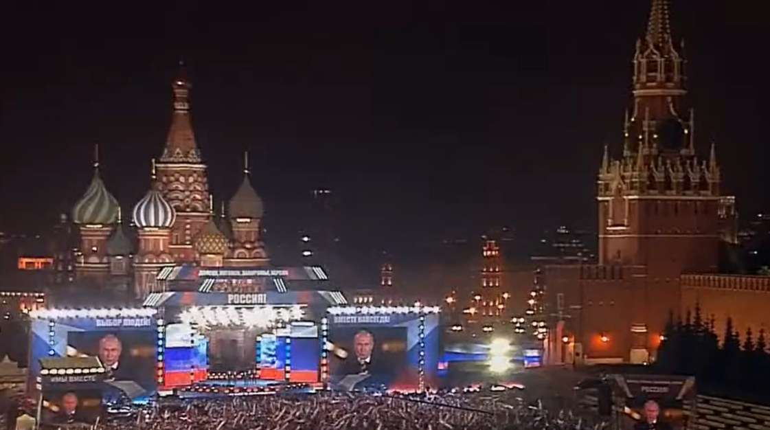 Putin, Kızıl Meydan'da kutlama yaptı: "Hurra!"