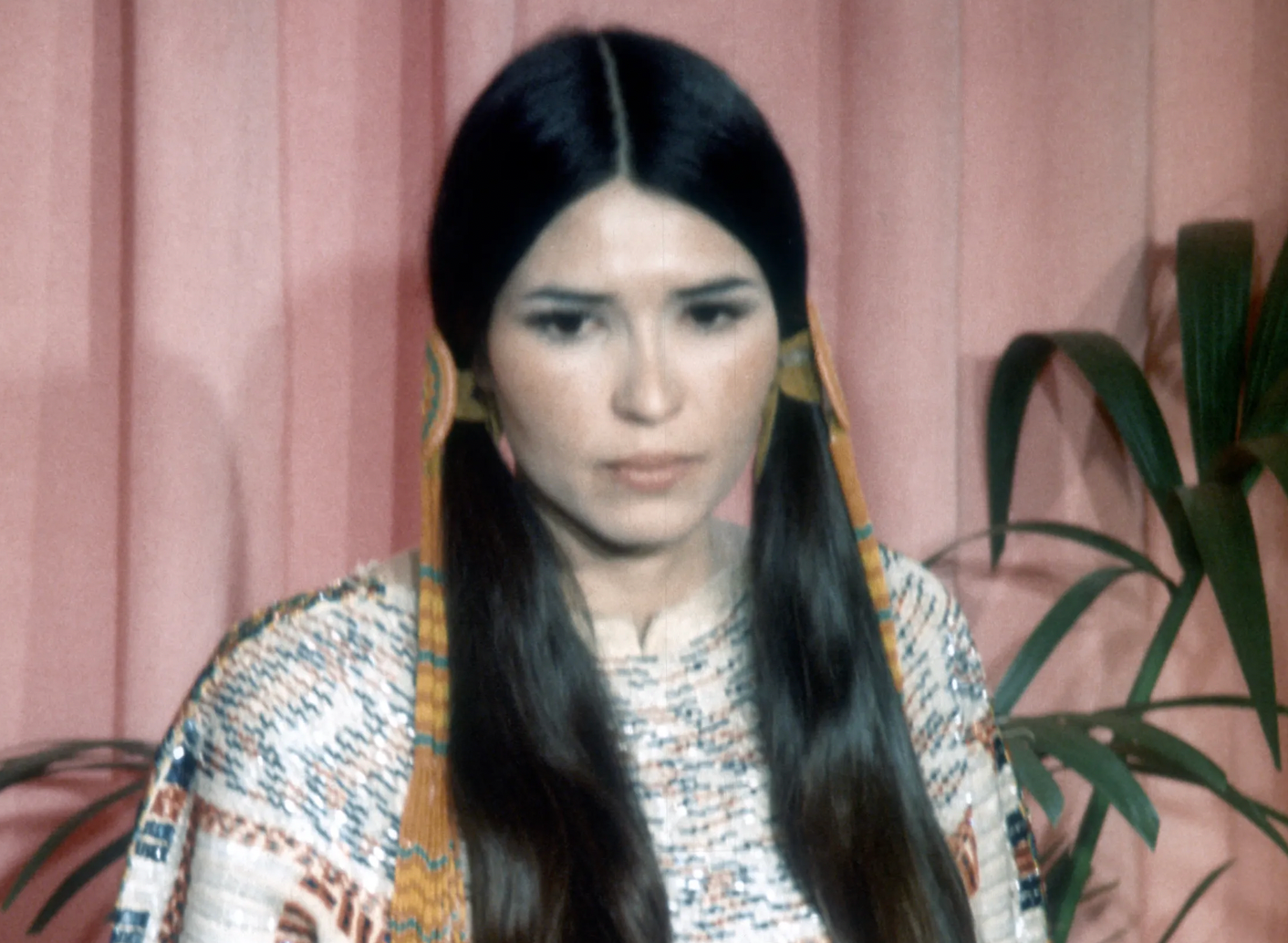 Kızılderili aktivist ve oyuncu Sacheen Littlefeather hayatını kaybetti