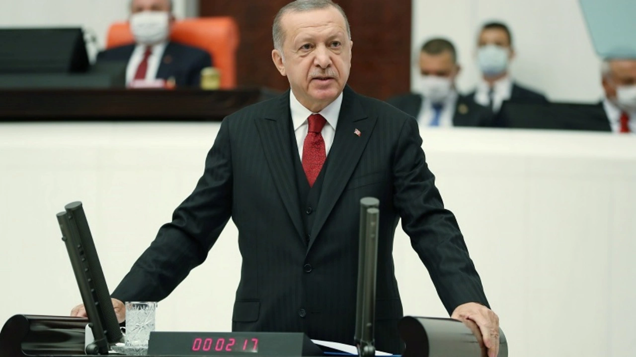 Erdoğan'ın Meclis konuşmasına tepki gösterdi