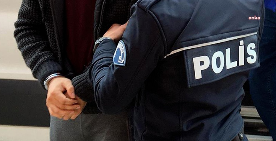 İstanbul'da AVM'de silahlı kavga