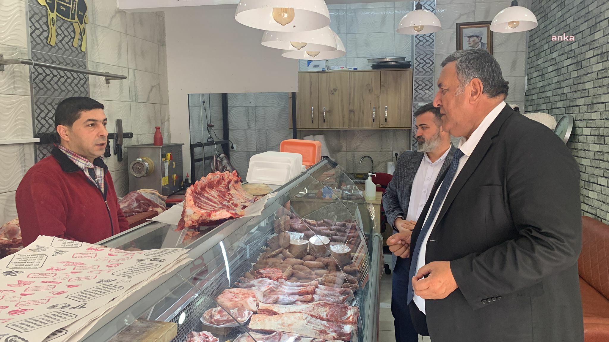 Niğdeli kasap dert yandı: "Her ay 8-10 bin lira içeri giriyoruz, perişan haldeyiz"