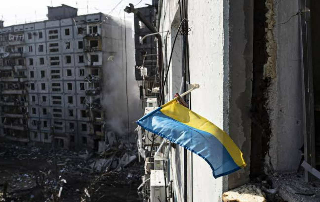 Savaşın acı yüzü! Bombalanan Kiev'den korkunç manzaralar