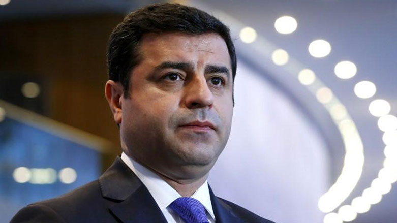 Hapisteki Selahattin Demirtaş'a yeni hapis cezası