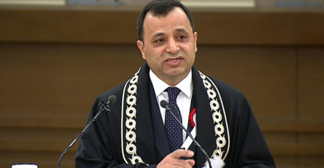 AYM Başkanı Arslan'dan, Erdoğan'ın katıldığı törende 'yargı bağımsızlığı' mesajı
