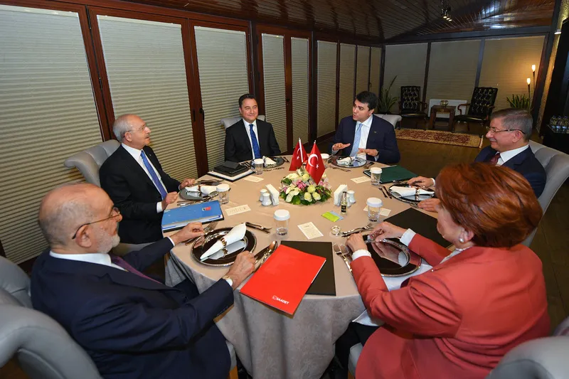 CHP'li eski vekil Barış Yarkadaş'tan flaş iddia! "Kılıçdaroğlu'nun karşısına aday olarak çıkacak"