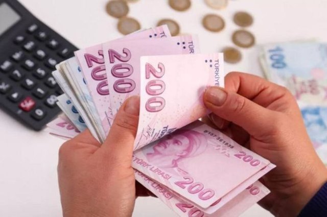İşte AKP koridorlarında konuşulan asgari ücret zammı: "Patronlar dil hapı alsın"
