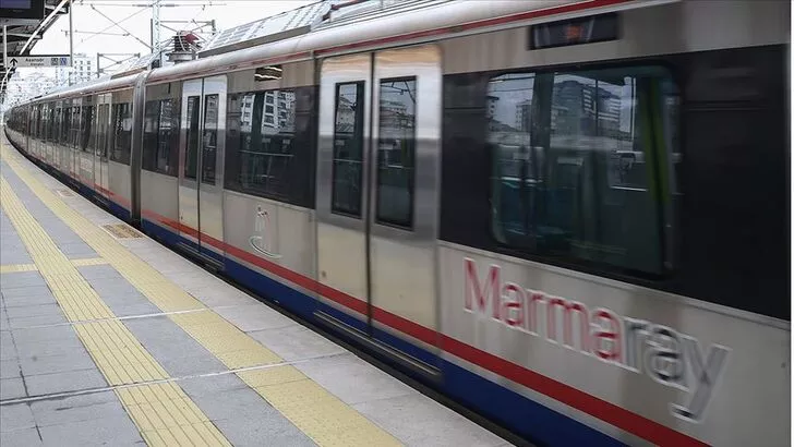Marmaray Yenikapı durağında bir kişi intihar etti